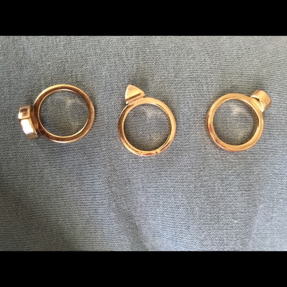 JEWELRY ▪️TORY BURCH <3 stackable rings > - Picture 14 of 17